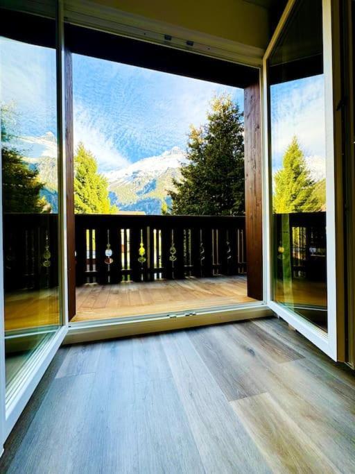 Bellevue & Classy Mountain View Apartment Kandersteg Exteriör bild